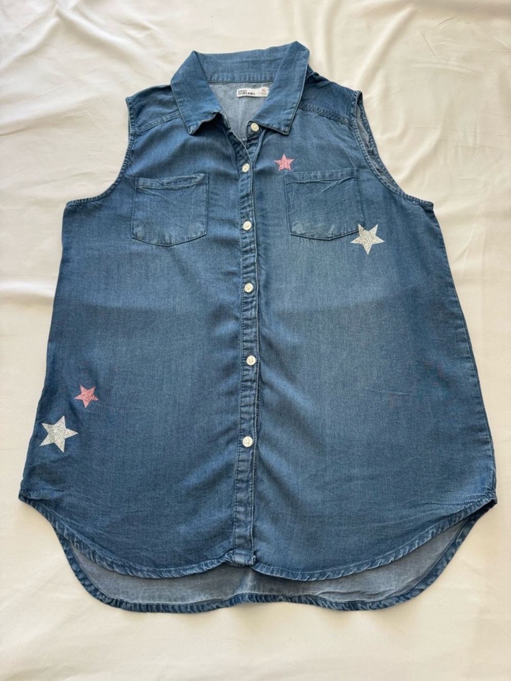 Epic Threads Blue Denim Sleeveless Button-Down Shirt with Pink & Silver Stars